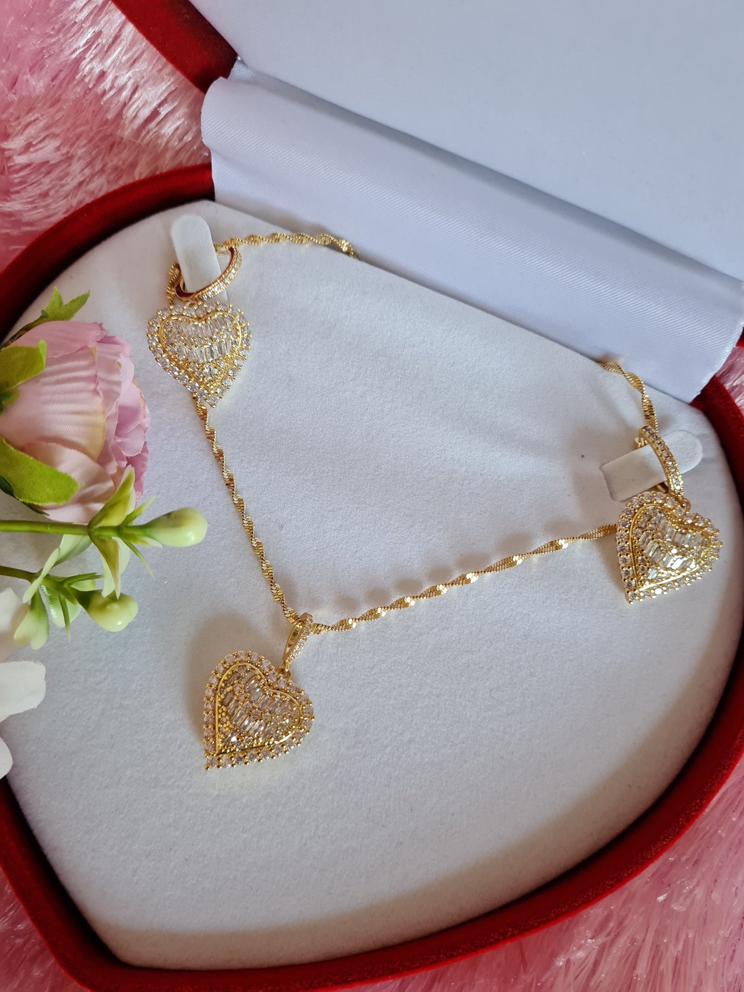 Crusted heart set
