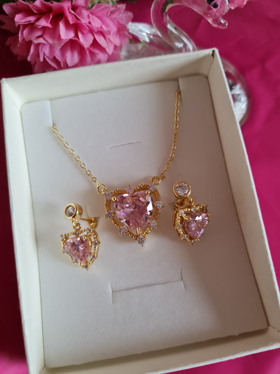 Heart necklace with pink stone