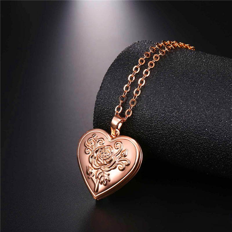 Heart locket with Flower Engraved